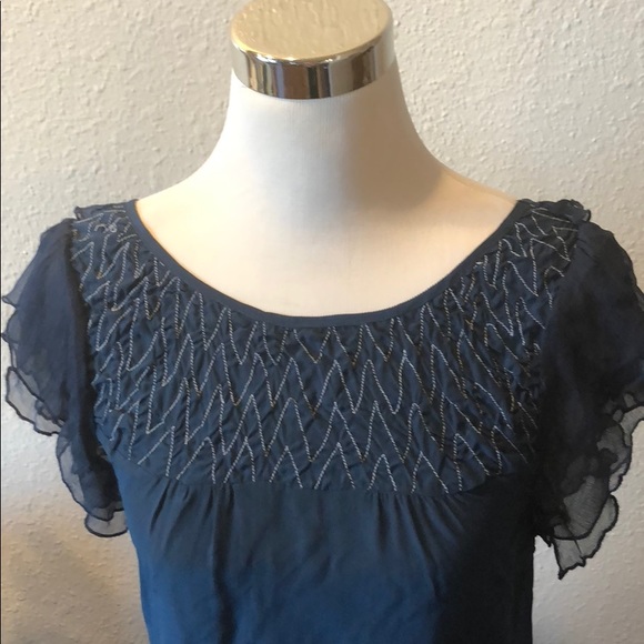 (47) Thin Flowy Blue Top - Picture 3 of 5